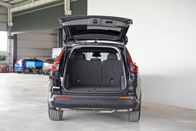 『僅跑1萬6❖智慧型安全防護』ACC定速巡航｜車道維持輔助｜8安｜怠速熄火｜倒車顯影｜CARPLAY｜循跡防滑｜休旅車  第5張相片