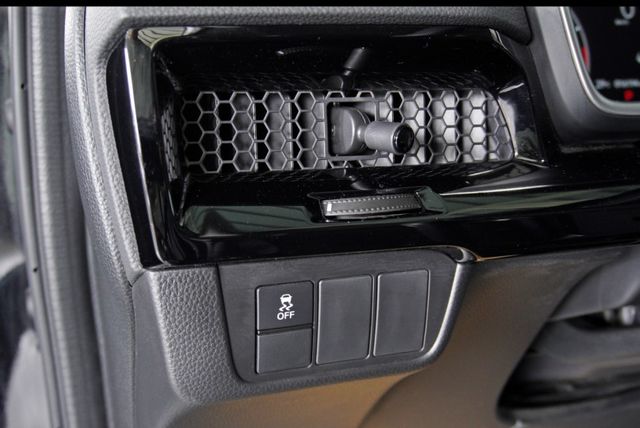 『僅跑1萬6❖智慧型安全防護』ACC定速巡航｜車道維持輔助｜8安｜怠速熄火｜倒車顯影｜CARPLAY｜循跡防滑｜休旅車  第11張相片