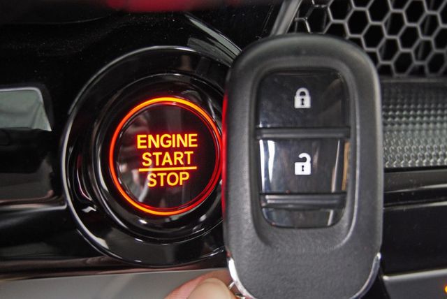 『僅跑1萬6❖智慧型安全防護』ACC定速巡航｜車道維持輔助｜8安｜怠速熄火｜倒車顯影｜CARPLAY｜循跡防滑｜休旅車  第15張相片