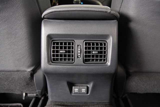 『僅跑1萬9❖TSS主動安全防護』ACC跟車｜循跡防滑｜7安｜車道偏移｜倒車顯影｜雙系統CARPLAY｜預警式防護｜房車  第9張相片