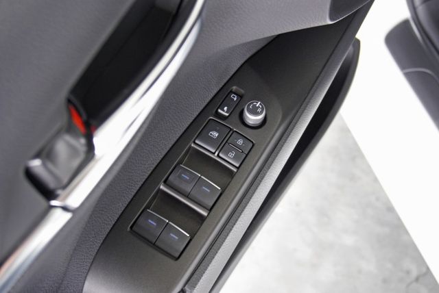 『僅跑1萬9❖TSS主動安全防護』ACC跟車｜循跡防滑｜7安｜車道偏移｜倒車顯影｜雙系統CARPLAY｜預警式防護｜房車  第16張相片