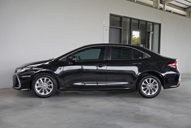 『主被動安全科技標配❖僅跑2萬9』ACC全速域跟車｜循跡防滑｜7安｜車道偏離警示｜雙駕馭模式｜倒車顯影｜預警式防護｜房車  第4張相片