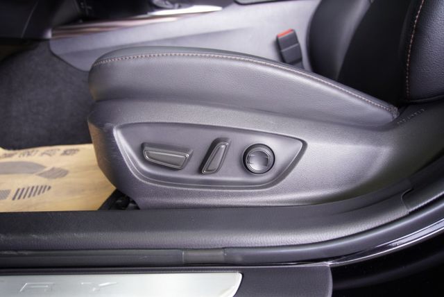 『小改款升級TSS安全防護❖僅跑5萬2』ACC跟車｜7安｜盲點｜預警式防護｜倒車顯影｜循跡防滑｜房車  第17張相片