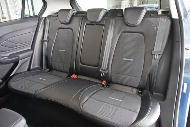 『新改款ACTIVE車型❖僅跑6千9❖』無線CARPLAY｜6安｜車道導正輔助｜倒車顯影｜全速域巡航ACC｜煞停｜5門  第7張相片