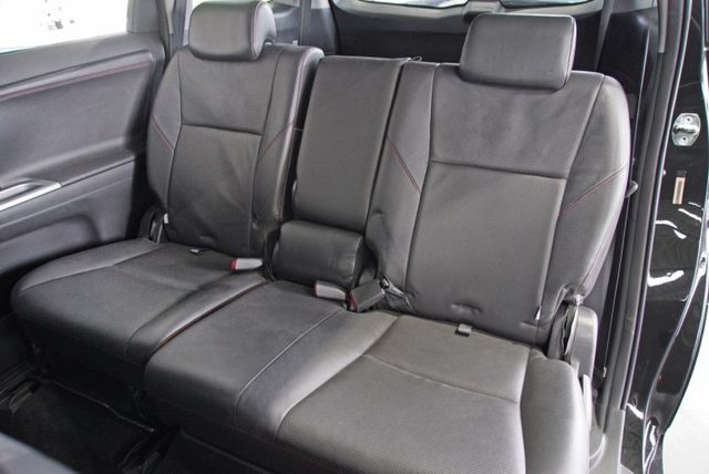 『僅跑5萬8❖標準7人座』電動後視鏡｜雙安全氣囊｜後視鏡倒車顯影｜行車紀錄器｜倒車雷達｜恆溫空調｜休旅車  第7張相片