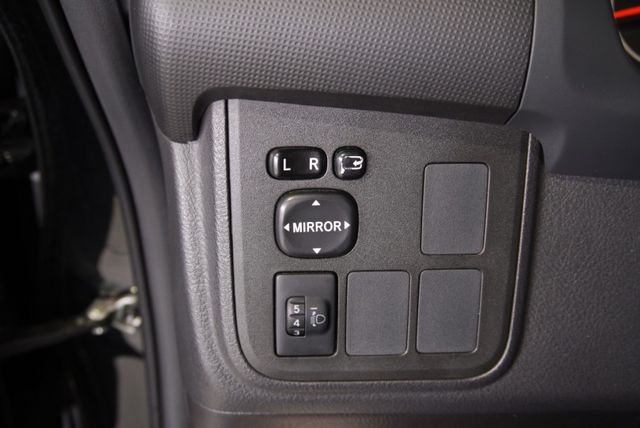 『僅跑5萬8❖標準7人座』電動後視鏡｜雙安全氣囊｜後視鏡倒車顯影｜行車紀錄器｜倒車雷達｜恆溫空調｜休旅車  第9張相片