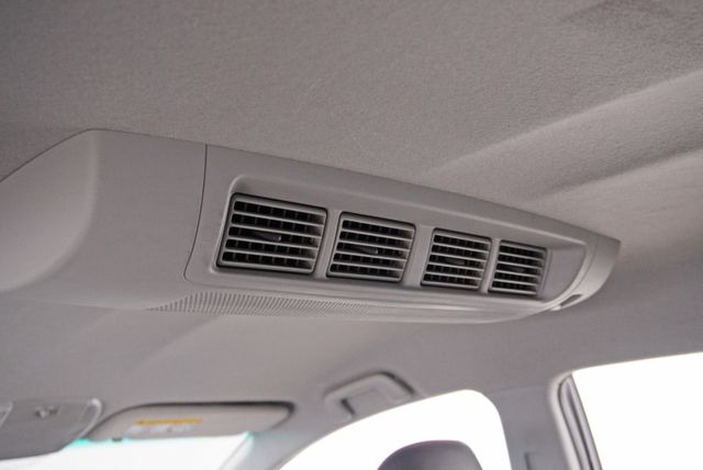 『僅跑5萬8❖標準7人座』電動後視鏡｜雙安全氣囊｜後視鏡倒車顯影｜行車紀錄器｜倒車雷達｜恆溫空調｜休旅車  第18張相片