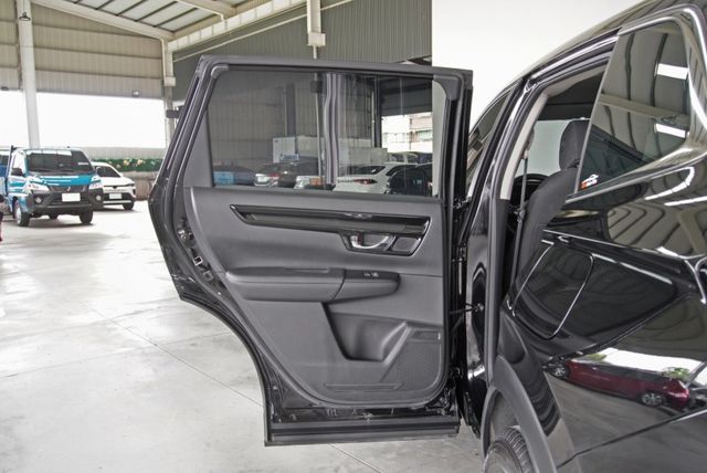 『僅跑1萬6❖智慧型安全防護』ACC定速巡航｜車道維持輔助｜8安｜怠速熄火｜倒車顯影｜CARPLAY｜循跡防滑｜休旅車  第19張相片
