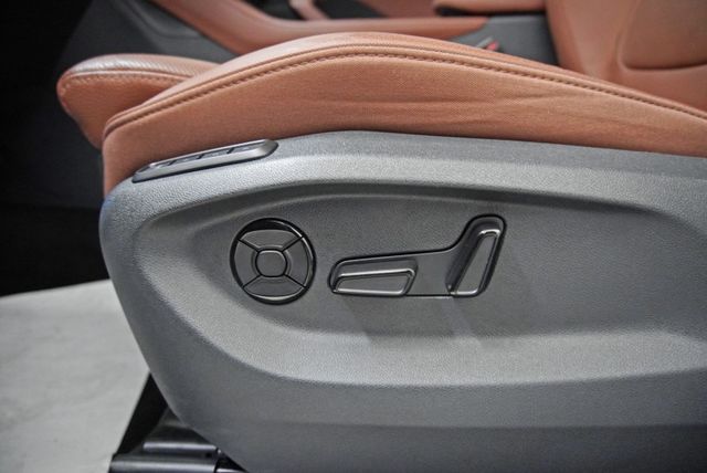『輕油電7人座❖僅跑9千』ACC跟車｜5安｜車道維持｜LED頭燈｜無線CARPLAY｜電動尾門｜抬頭顯影｜SUV休旅  第18張相片