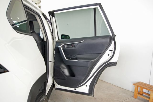 『駕駛輔助系統❖高剛性車體』ACC定速跟車｜循跡防滑｜7安｜CARPLAY｜倒車顯影｜導航｜車道偏移｜預警防護｜休旅車  第18張相片