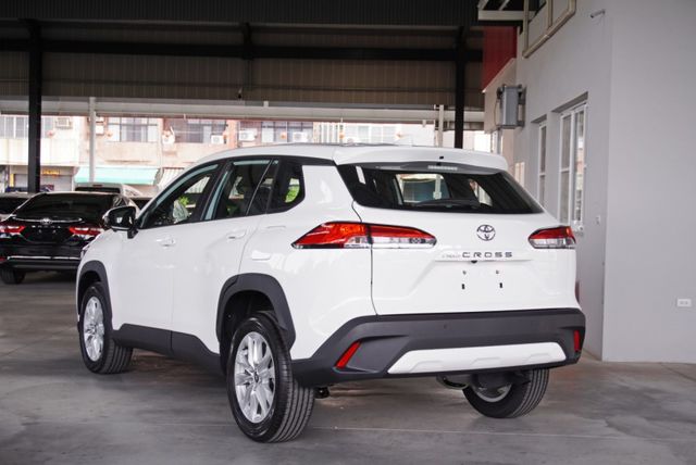 『全新車僅一台❖豪華精裝配備』環景影像｜5安｜全速域ACC｜車道偏離｜循跡防滑｜盲點偵測｜無線CARPLAY｜休旅車  第3張相片