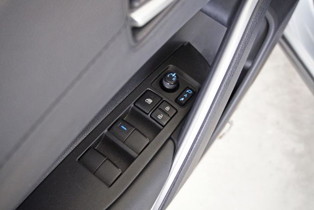 『僅跑2萬6❖主被動安全防護』全速域ACC｜盲點｜循跡防滑｜5安｜車道維持輔助｜倒車顯影｜導航｜CARPLAY｜休旅車  第18張相片
