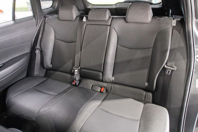 『僅跑3萬8❖TSS安全防護』預警式防護｜ACC定速巡航｜IKEY｜車道維持輔助｜循跡防滑｜5安｜光感應頭燈｜休旅車  第8張相片