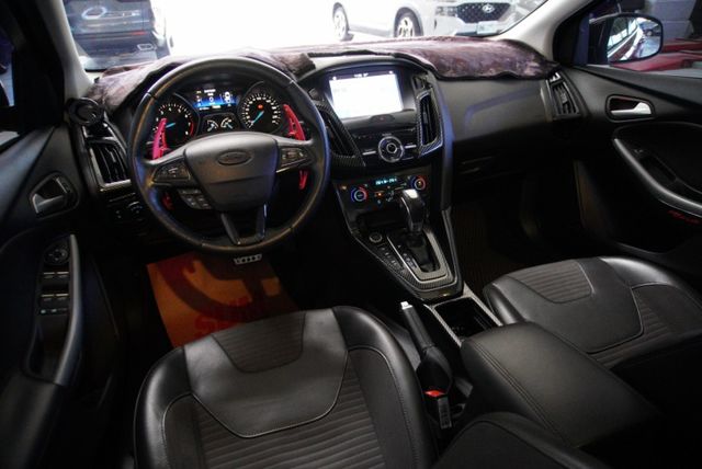 『盲點偵測❖定速巡航』雙系統CARPLAY｜IKEY免鑰｜4安｜倒車顯影｜電動天窗｜HID頭燈｜循跡防滑｜SUV休旅車  第6張相片