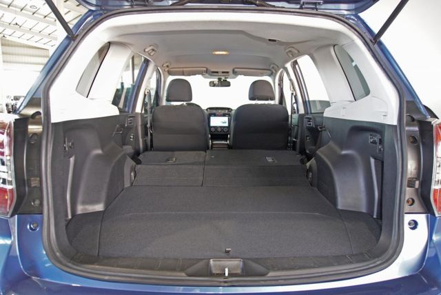 『四輪傳動❖越野系統』循跡防滑｜7安｜定速巡航｜倒車顯影｜無線CARPLAY｜導航｜換檔撥片｜抬頭顯示｜雙區恆溫｜休旅車  第8張相片