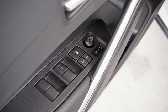 『僅跑3萬❖主動安全防護』全速域ACC定速｜5安｜預警式防護｜倒車顯影｜循跡防滑｜IKEY｜車道偏移警示｜休旅車  第10張相片