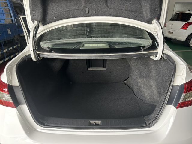 SUPER SENTRA  第11張相片