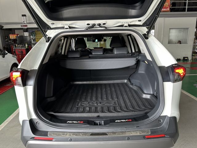 RAV4  第7張相片