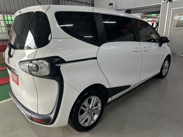 SIENTA  第3張相片