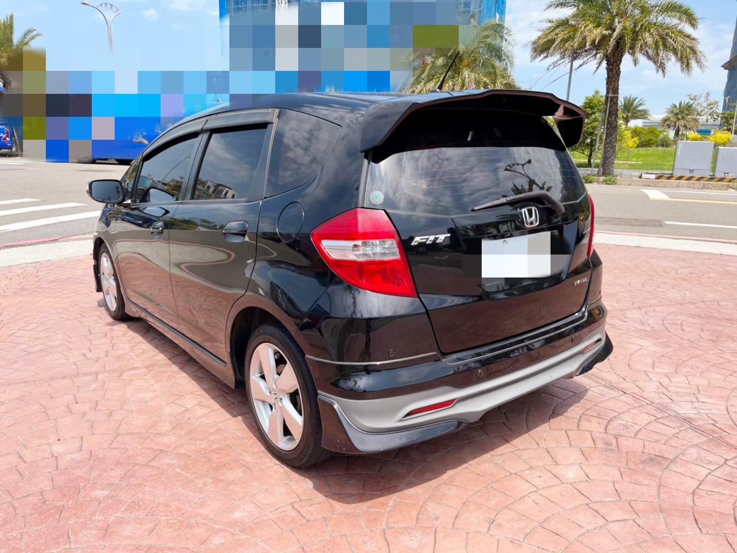 第三方認證-2012年-FIT Vti-S頂級-1.5-鴻毅汽車(附設)保修廠-誠信買賣汽車銷售服務18年-值得你信賴  第6張相片