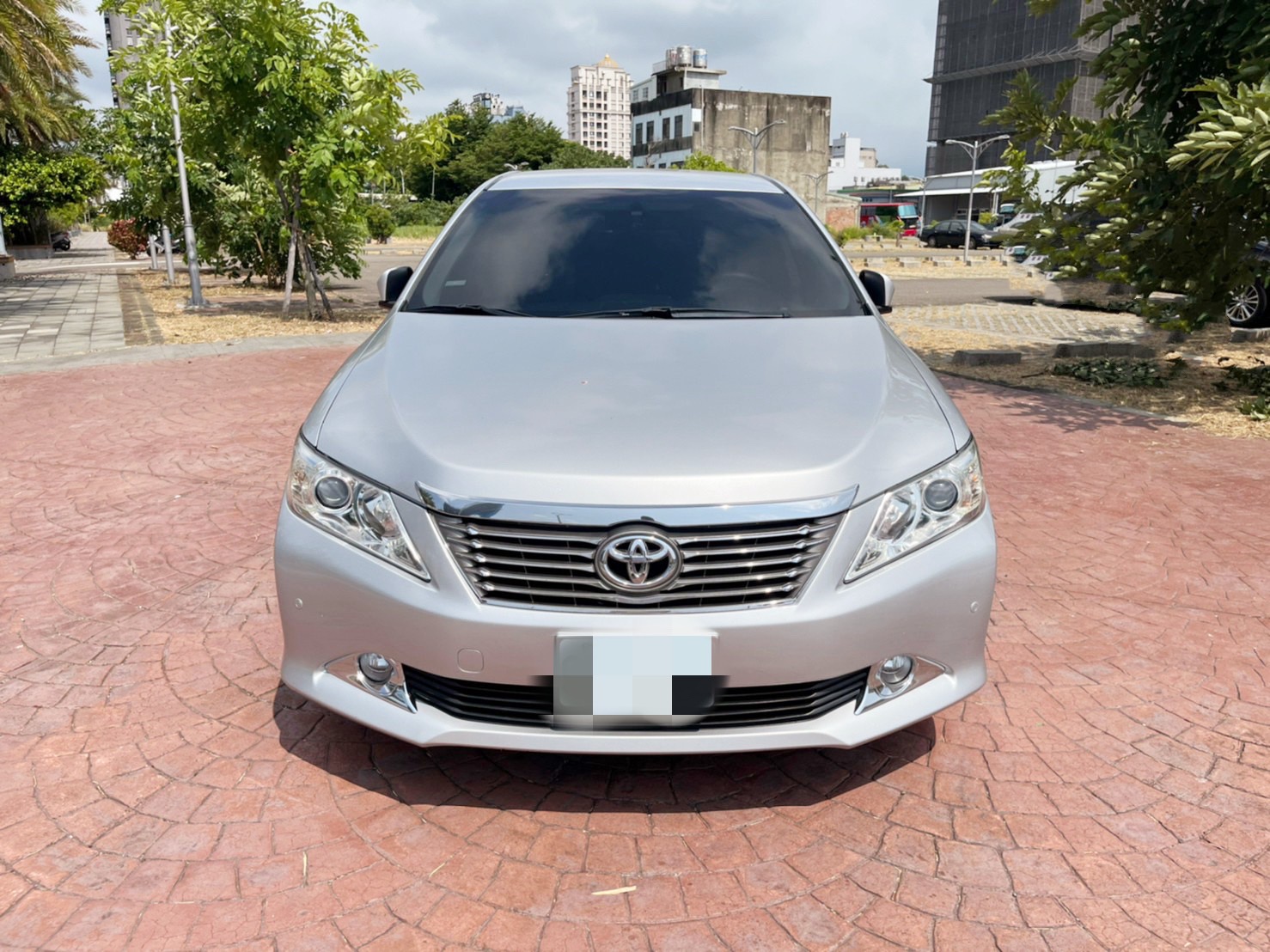 鴻毅汽車-2012年-豐田CAMRY-2.0-銀-第三方認證-在地好車商-附設保修廠-值得你信賴  第1張相片