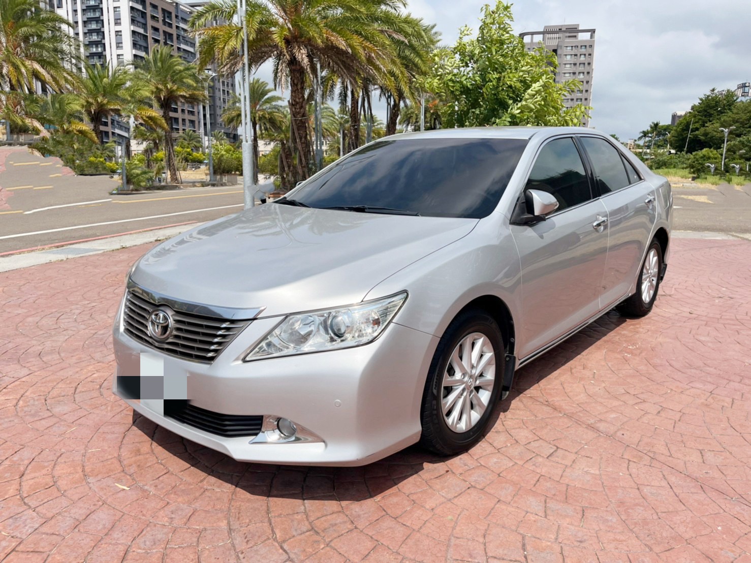 鴻毅汽車-2012年-豐田CAMRY-2.0-銀-第三方認證-在地好車商-附設保修廠-值得你信賴  第4張相片