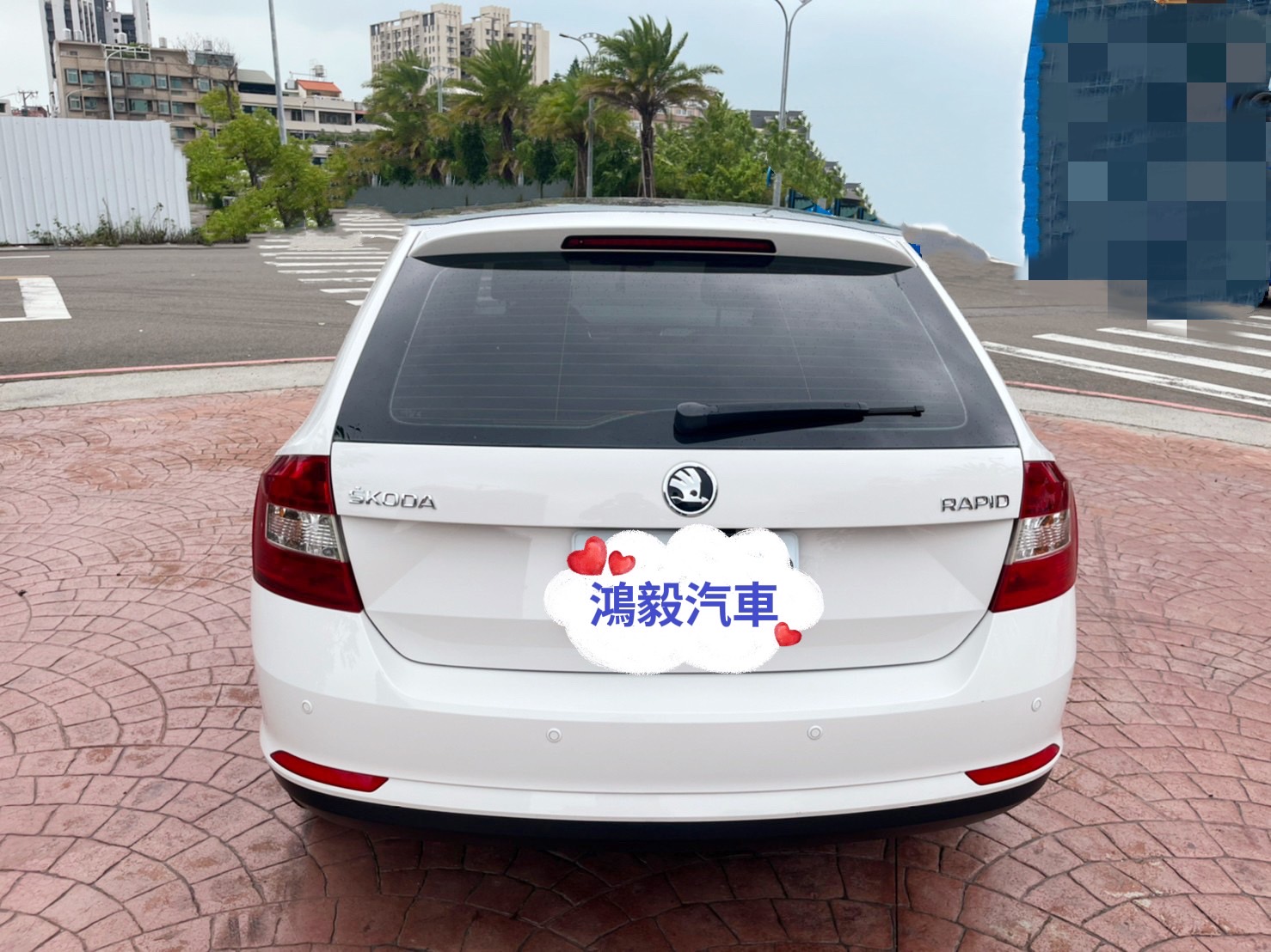 2015年-SKODA -RAPID -1.4TSI -白-掀背車也是房車的 RAPID   第8張相片