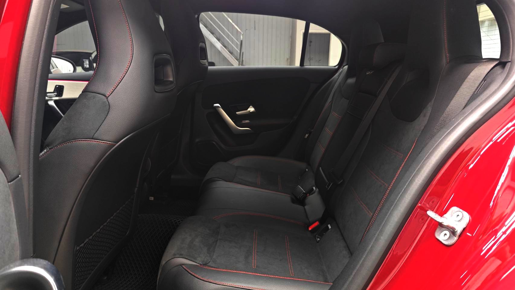 實車實價 小改款 W177 A180 AMG 上極汽車  第7張相片