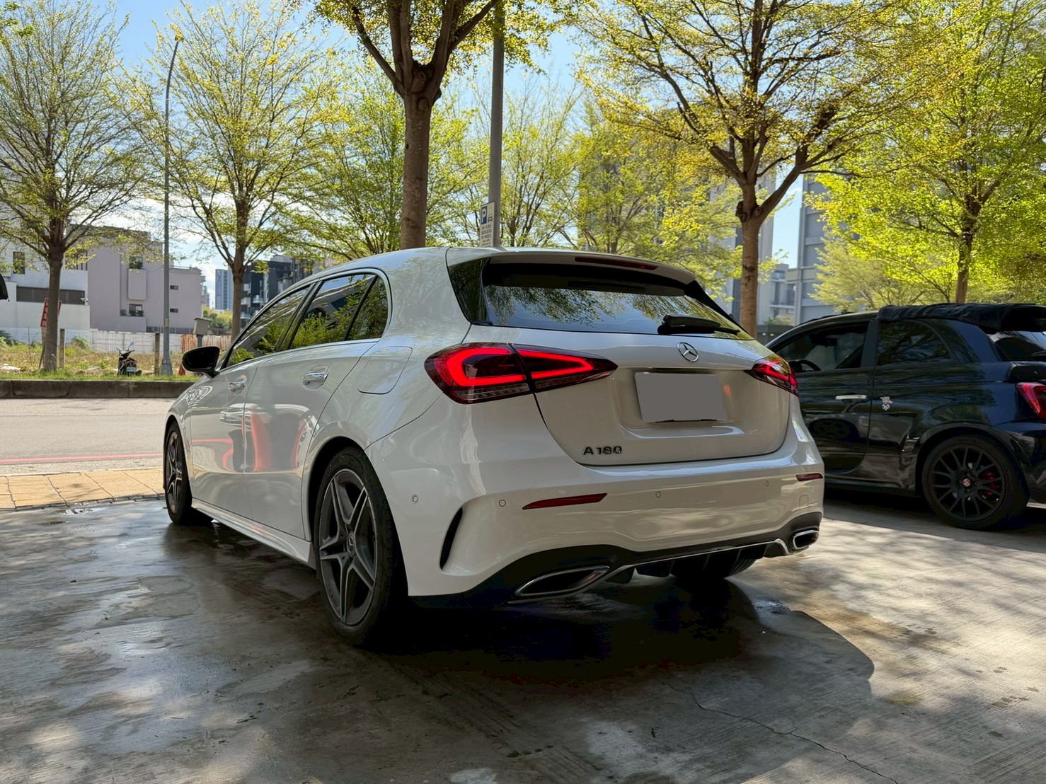 實車實價 原鈑件 W177 A180 AMG 上極汽車  第3張相片