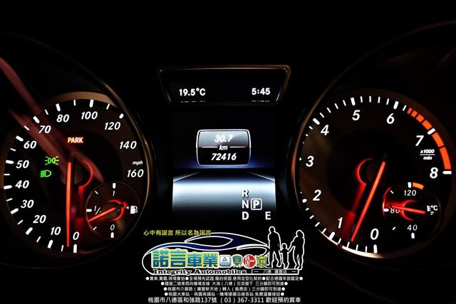 BENZ GLA250  第4張相片