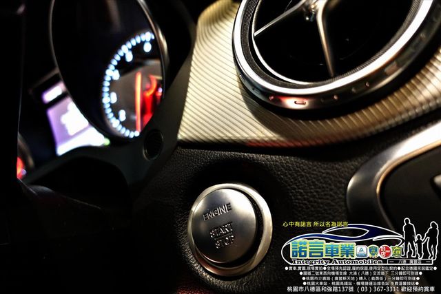 BENZ GLA250  第8張相片
