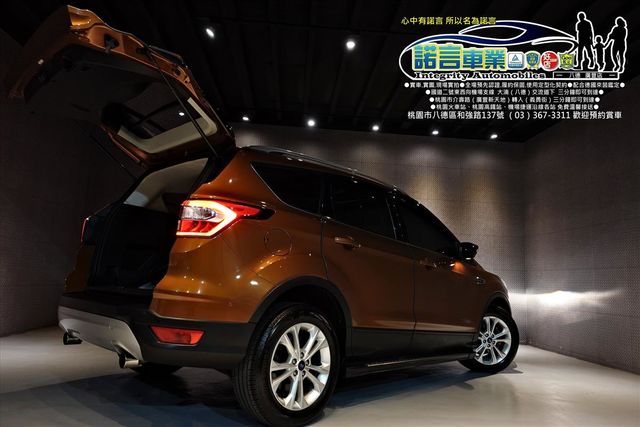 FORD KUGA  第22張相片