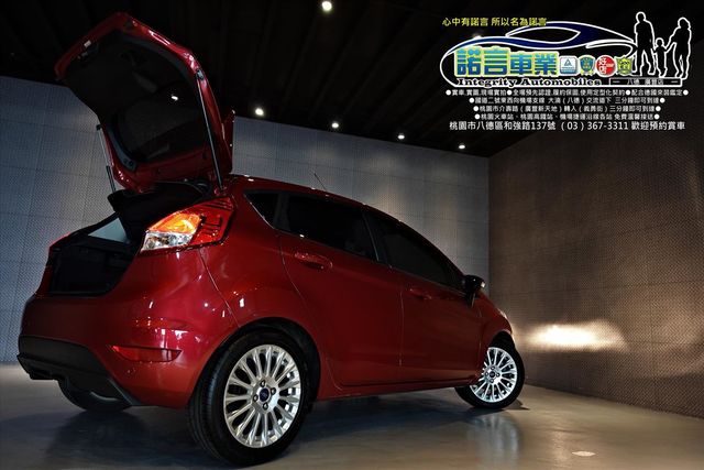 FORD FIESTA  第19張相片