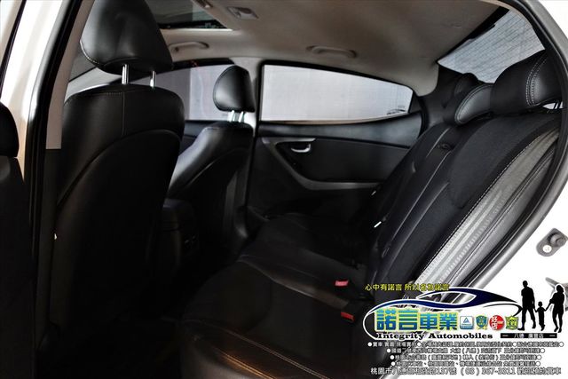 HYUNDAI ELANTRA  第14張相片
