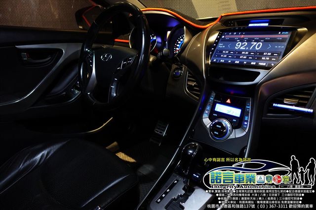 HYUNDAI ELANTRA  第5張相片