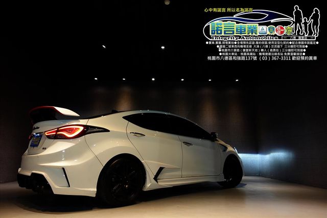 HYUNDAI ELANTRA  第20張相片