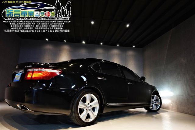 LEXUS LS460L  第19張相片