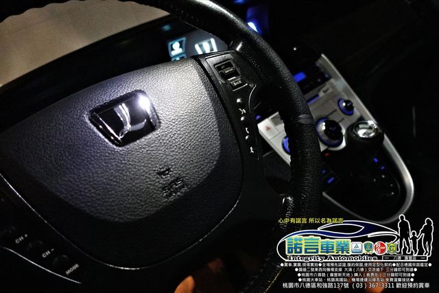 LUXGEN M7  第11張相片
