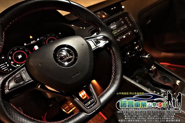SKODA OCTAVIA  第6張相片