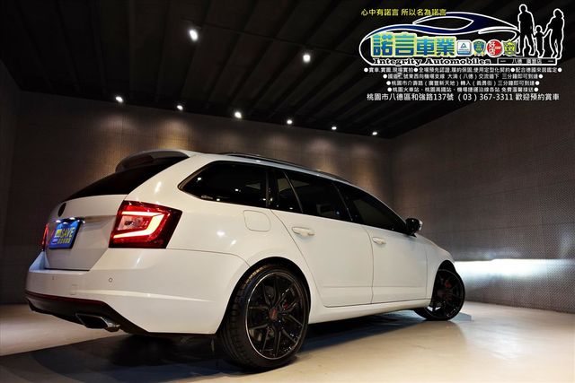 SKODA OCTAVIA  第17張相片