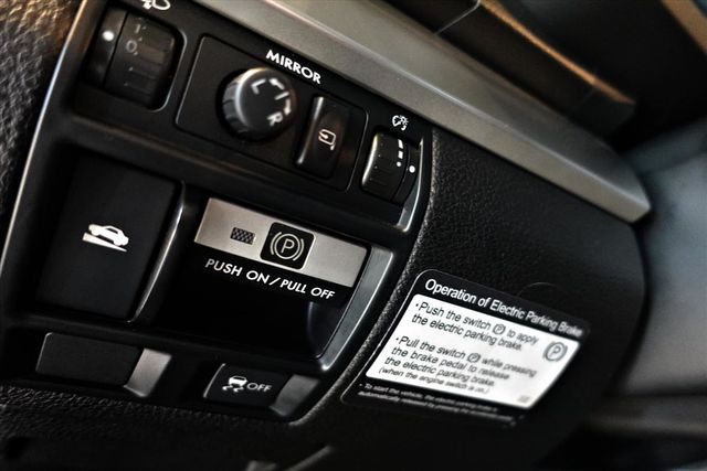 SUBARU LEGACY  第9張相片