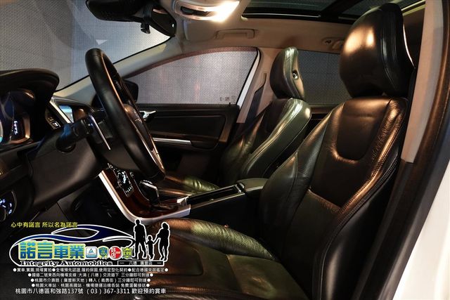 VOLVO XC60  第14張相片