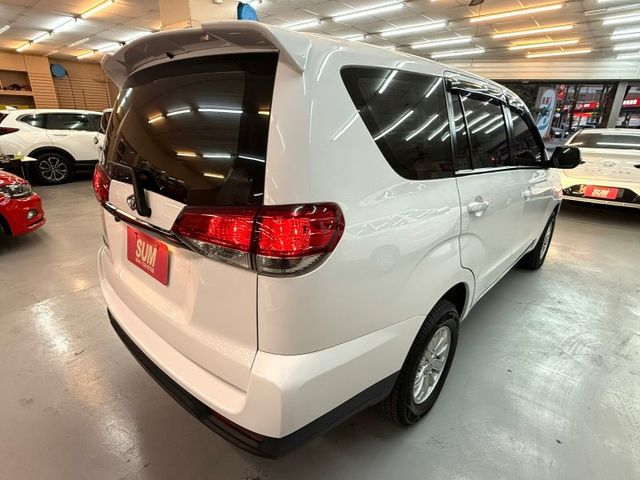 全車原鈑件.第三方認證.定速.後座出風口.導航..可全額貸款.強力過件.  第4張相片