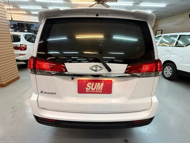 全車原鈑件.第三方認證.定速.後座出風口.導航..可全額貸款.強力過件.  第5張相片