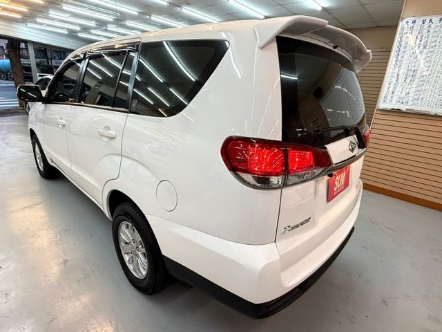 全車原鈑件.第三方認證.定速.後座出風口.導航..可全額貸款.強力過件.  第6張相片