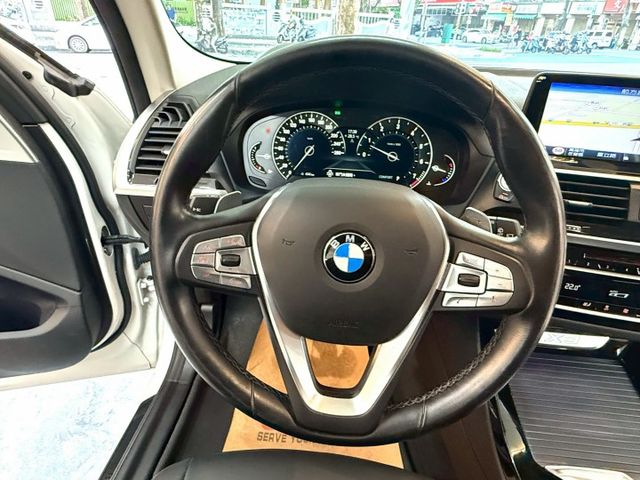 原鈑件.5AT跟車.盲點.車道偏移.導航.總代理.可全額貸款.強力過件  第14張相片
