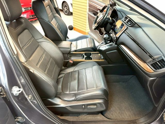 改款5.5代.頂級S版.全車原鈑件.第三方認證.里程保證.ACC跟車.電尾門.可全額貸款  第11張相片