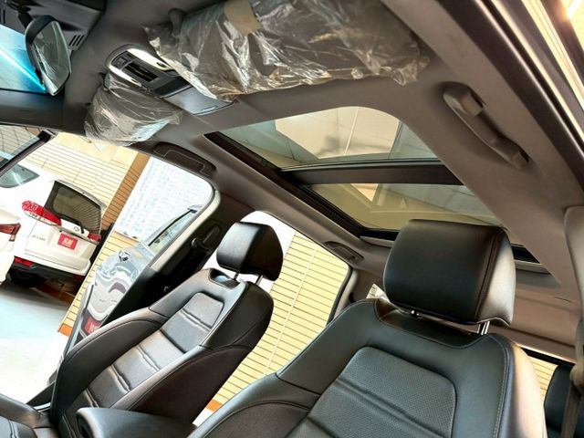 改款5.5代.頂級S版.全車原鈑件.第三方認證.里程保證.ACC跟車.電尾門.可全額貸款  第16張相片