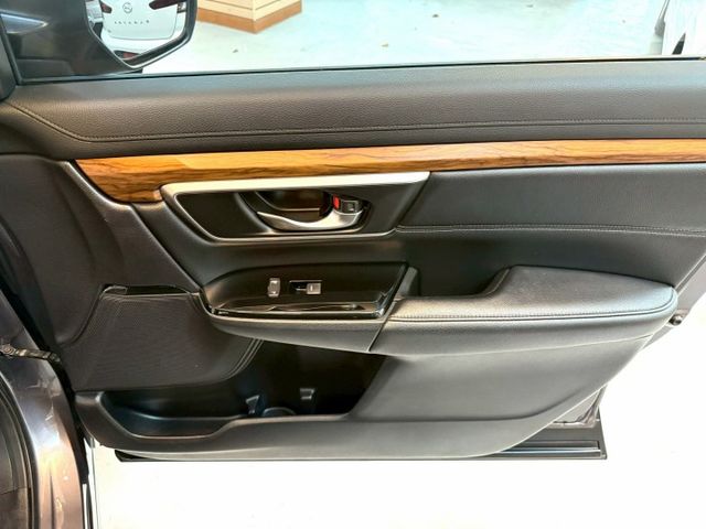 改款5.5代.頂級S版.全車原鈑件.第三方認證.里程保證.ACC跟車.電尾門.可全額貸款  第19張相片