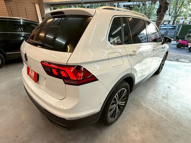 一手車.實跑6萬多公里.全車原鈑件.里程保證.第三方認證.可全額貸款.強力過件  第4張相片